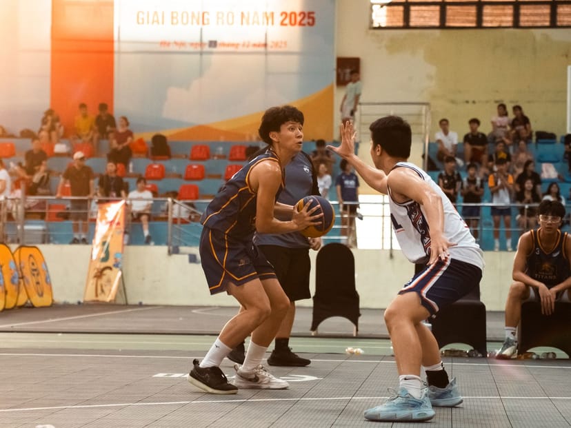 Cầu thủ Hanoi Titans đối đầu 1 đấu 1